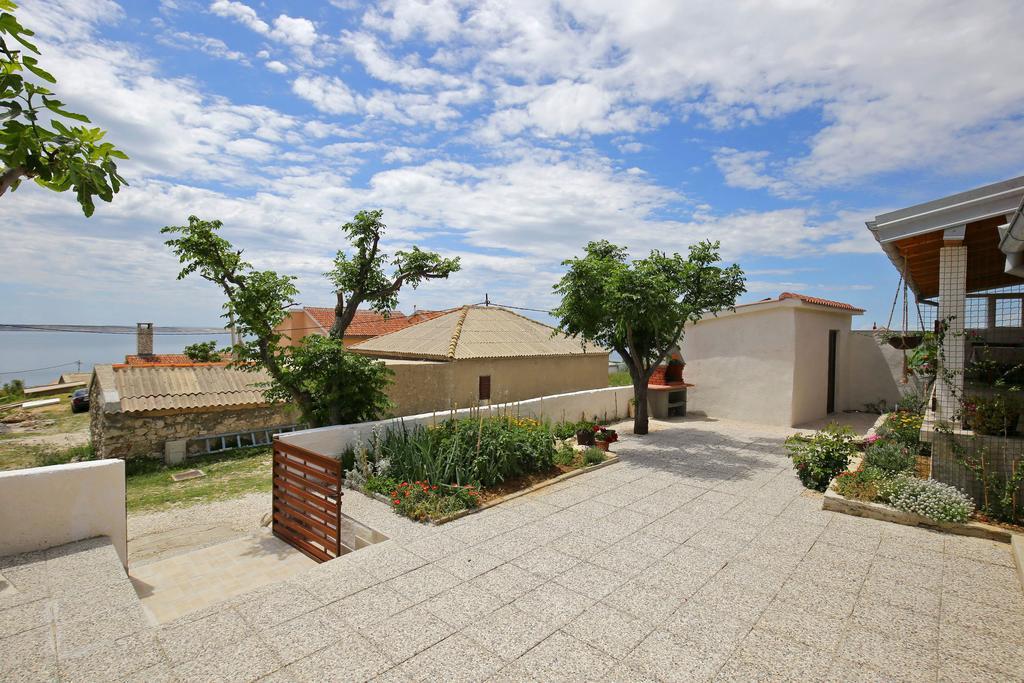 Apartment Marta Ražanac Екстериор снимка