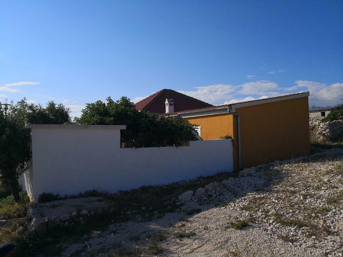 Apartment Marta Ražanac Екстериор снимка
